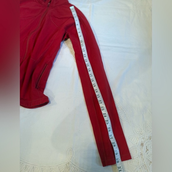 Red Lululemon define jacket - Picture 6 of 9